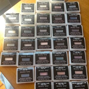 33 Eyeshadow Shades